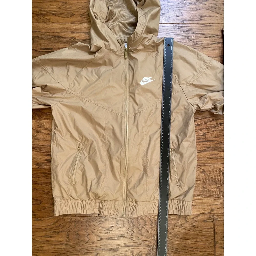 Nike Sportswear Windrunner Youth XL Tan Full Zip Hooded Windbreaker Jacket